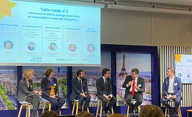 Colloque et tables-rondes