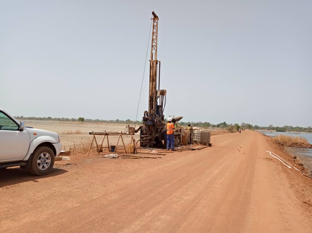 Road building study and supervision/inspection of works - road linear infrastructure project