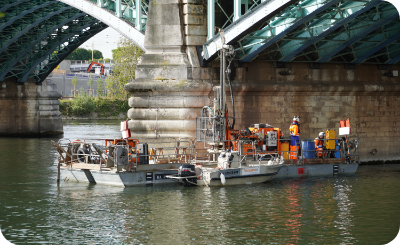 Groupe De Masques 24